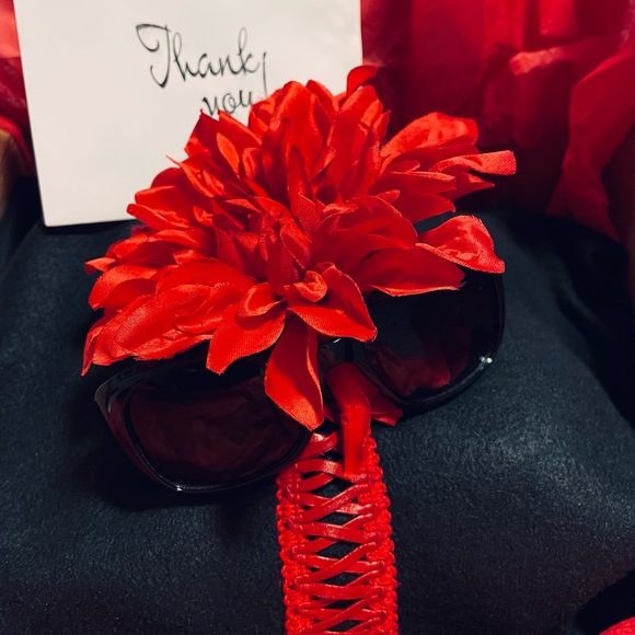 Meet your Posher, Mia - Picture 8 of 16